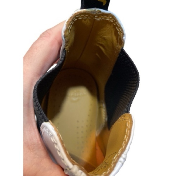 Doc Martins Chelsea Boot in White Smooth Leather Size 9 - Picture 6 of 10